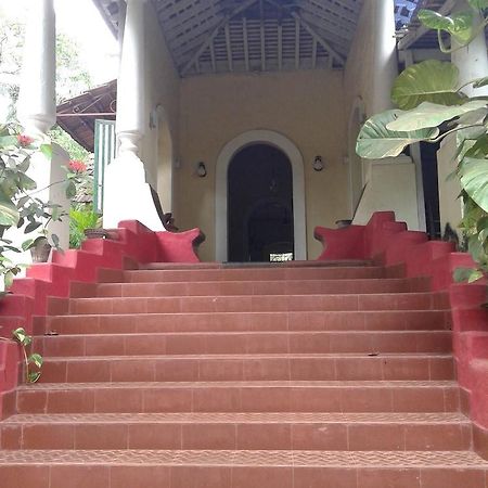 Astoria Hotel Parra Ngoại thất bức ảnh