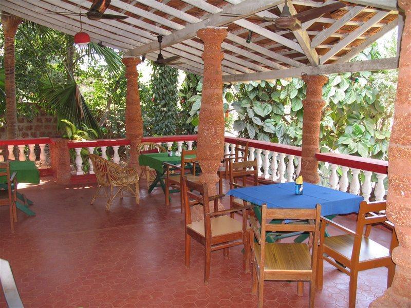 Astoria Hotel Parra Ngoại thất bức ảnh