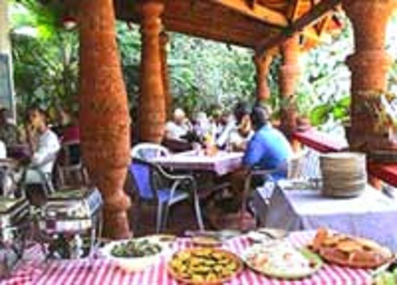 Astoria Hotel Parra Ngoại thất bức ảnh