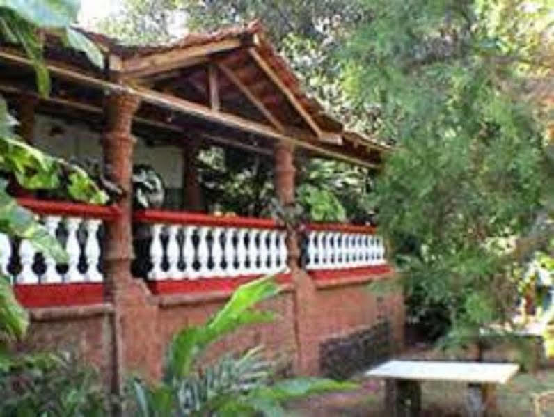 Astoria Hotel Parra Ngoại thất bức ảnh